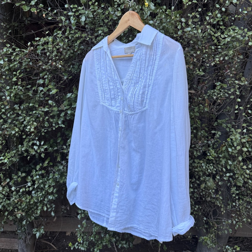 Elegant White Women's Blouse
